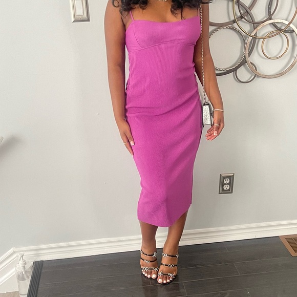 Dynamite Elegant Mauve (Pink/Purple) Midi Dress worn once - Picture 4 of 4